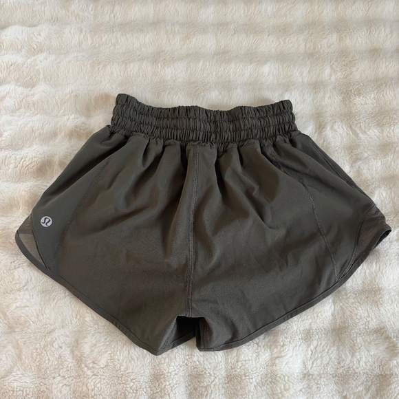 Lululemon green Hottie Hot shorts - Picture 2 of 3